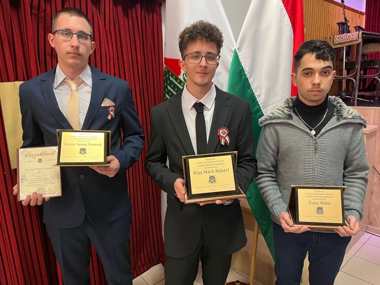 Tiszafüred Város Kiváló Tanulója